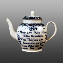 Mary Lee teapot